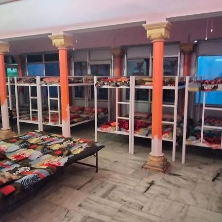 ורנאסי Shri Swami Sheetal Das Aashram Dharmshala מראה חיצוני תמונה